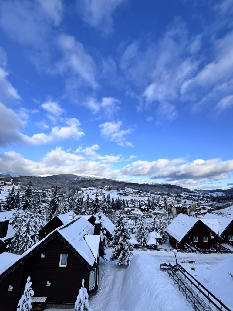 Карпатська водоспади та джерела. ТК Буковель 800 грн Карпатська водоспади та джерела. ТК Буковель 800 грн