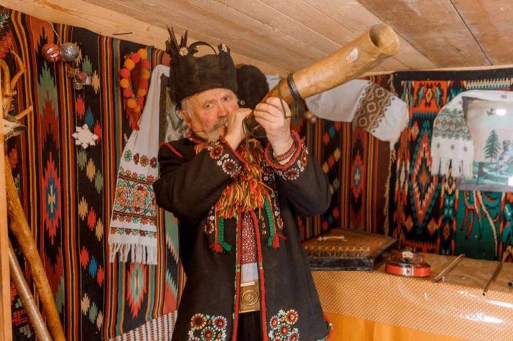 Карпатська водоспади та джерела. ТК Буковель 800 грн Карпатська водоспади та джерела. ТК Буковель 800 грн