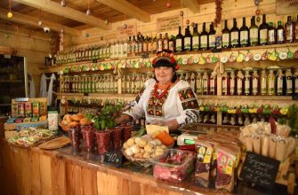 Каскадні водоспади Карпатських гір. ТК «Буковель»